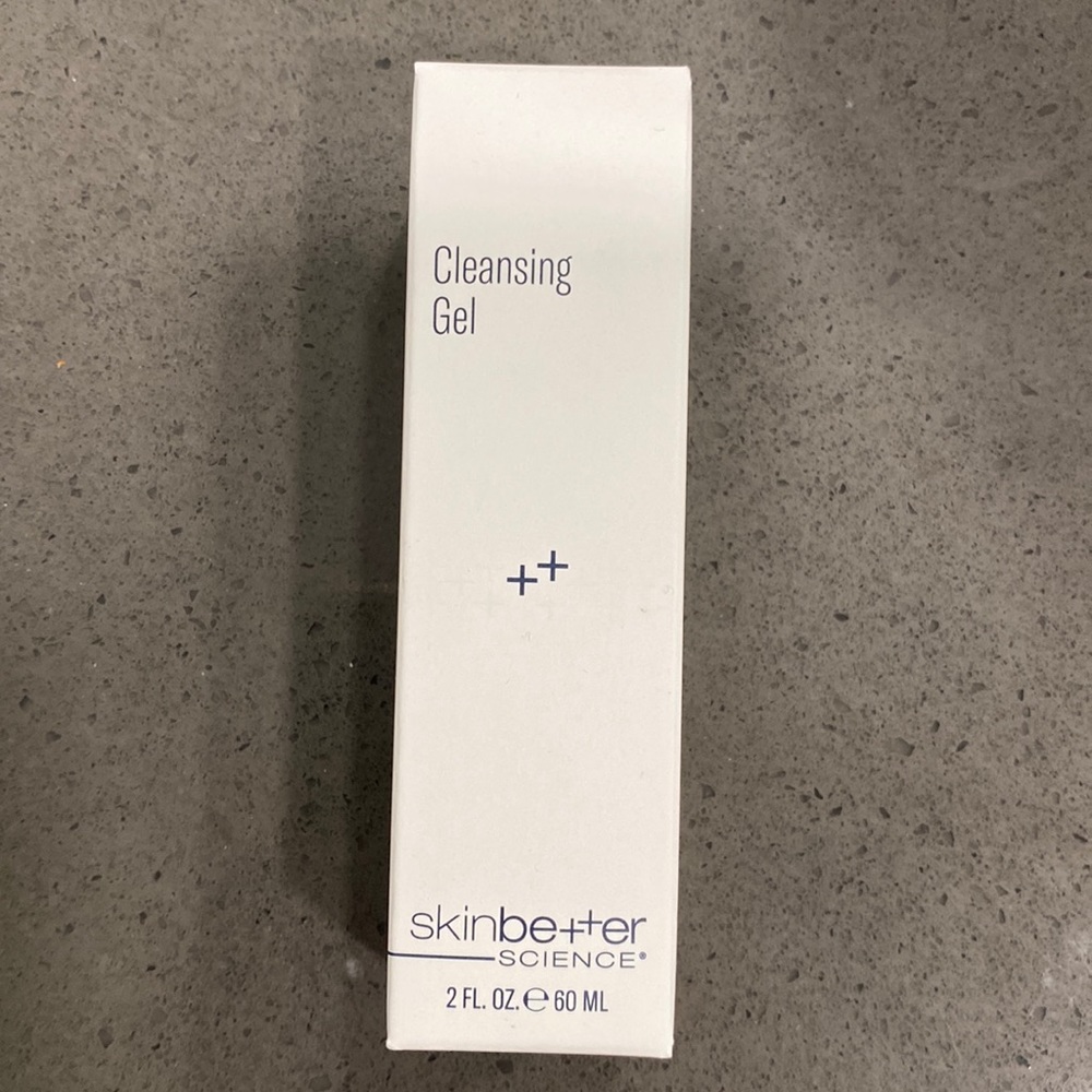 Skinbetter Science Cleansing Gel Refresh. New in box. Foaming gel cleanser.